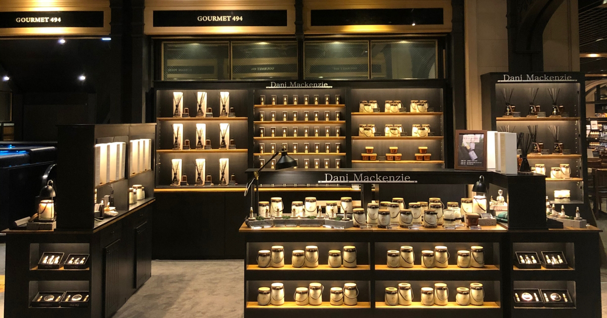 Dani MackenzieのJANDI活用事例 | 業務用コラボレーションツールJANDI